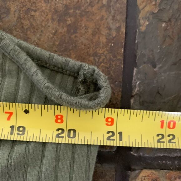 MUDD sleeveless top - Picture 4 of 5